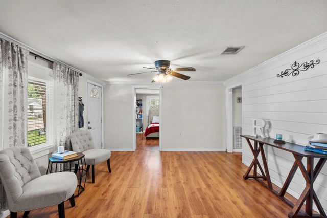 1001 Joseph Street, Pasadena, TX 77506