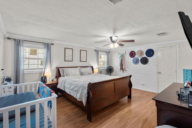 1001 Joseph Street, Pasadena, TX 77506