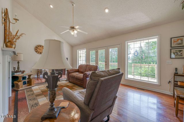 1115 Hidden Valley Drive, Jonesborough, TN 37659