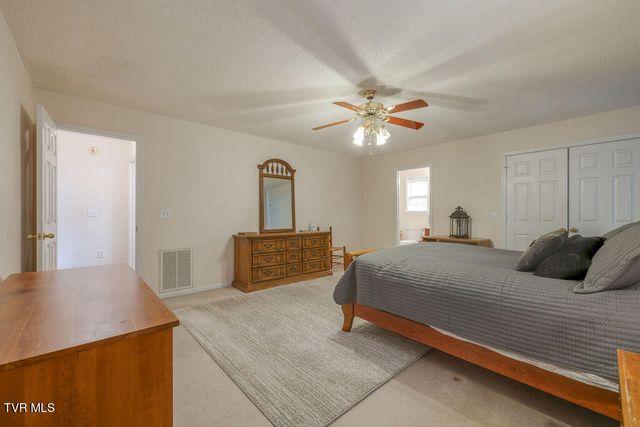 1115 Hidden Valley Drive, Jonesborough, TN 37659