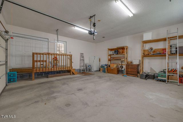 1115 Hidden Valley Drive, Jonesborough, TN 37659