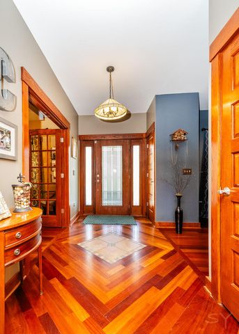 12212 S Richard Avenue, Palos Heights, IL 60463