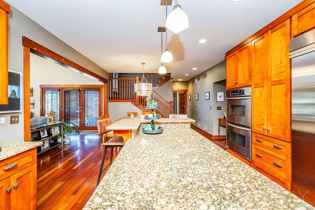 12212 S Richard Avenue, Palos Heights, IL 60463