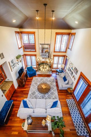 12212 S Richard Avenue, Palos Heights, IL 60463