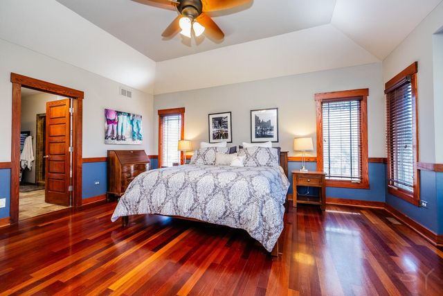 12212 S Richard Avenue, Palos Heights, IL 60463