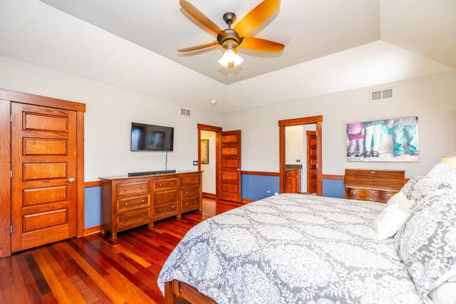 12212 S Richard Avenue, Palos Heights, IL 60463