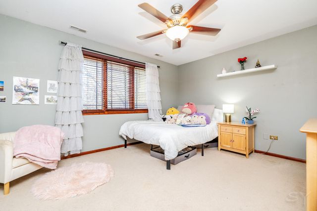 12212 S Richard Avenue, Palos Heights, IL 60463