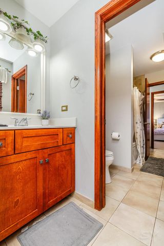 12212 S Richard Avenue, Palos Heights, IL 60463