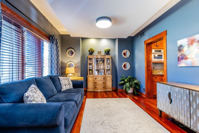 12212 S Richard Avenue, Palos Heights, IL 60463