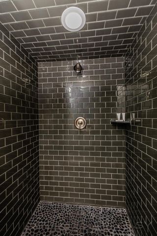 12212 S Richard Avenue, Palos Heights, IL 60463