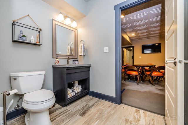 12212 S Richard Avenue, Palos Heights, IL 60463