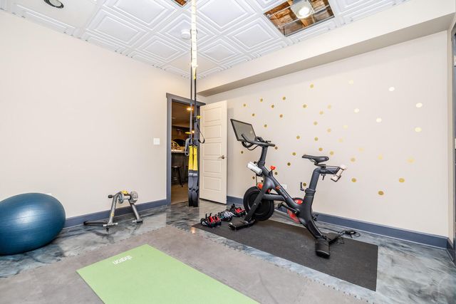 12212 S Richard Avenue, Palos Heights, IL 60463