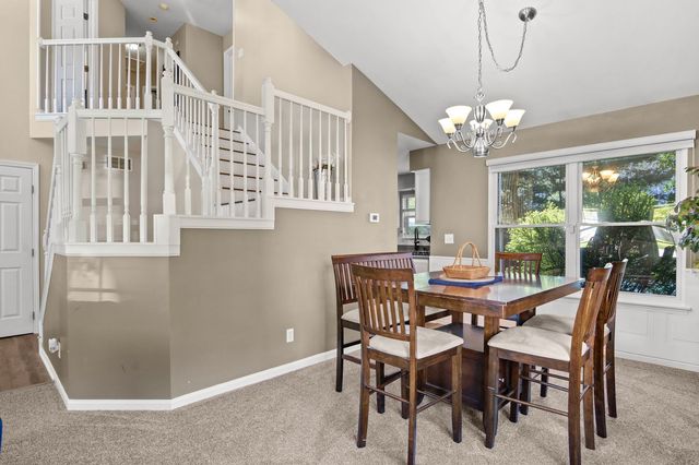 542 Waterford Drive, Oswego, IL 60543
