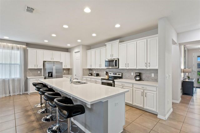 1552 NASSAU POINT TRAIL, Kissimmee, FL 34747