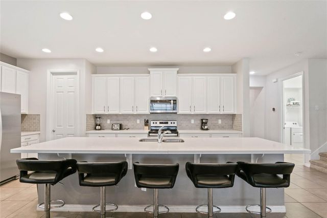 1552 NASSAU POINT TRAIL, Kissimmee, FL 34747