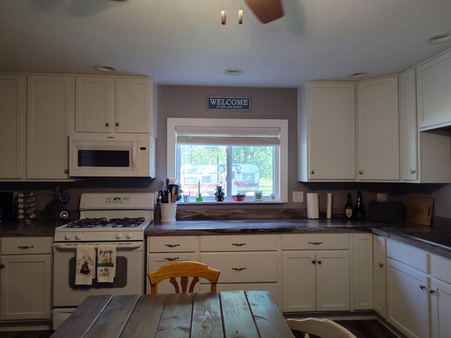 2251 Hemlock Road, Reading Twp, MI 49082