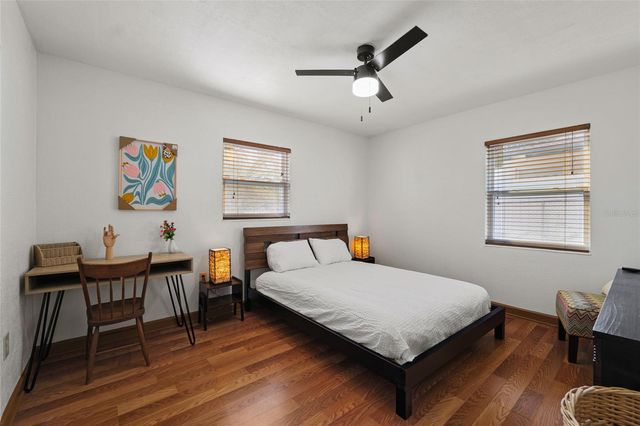 1513 W MEADOWBROOK AVENUE, Tampa, FL 33612