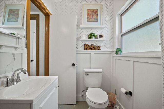 1513 W MEADOWBROOK AVENUE, Tampa, FL 33612