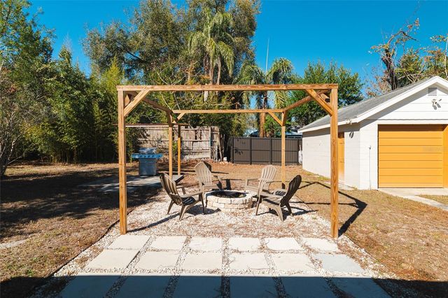 1513 W MEADOWBROOK AVENUE, Tampa, FL 33612