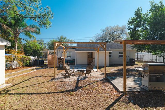 1513 W MEADOWBROOK AVENUE, Tampa, FL 33612