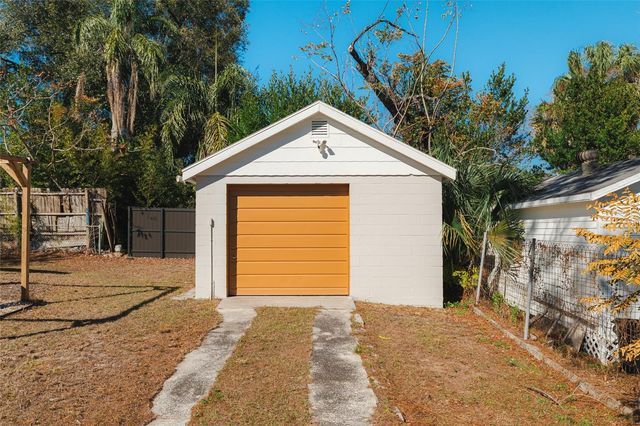 1513 W MEADOWBROOK AVENUE, Tampa, FL 33612