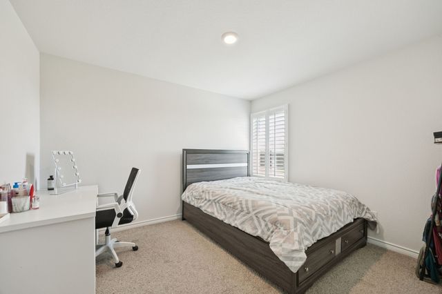 713 Sunglow Way, Lavon, TX 75166