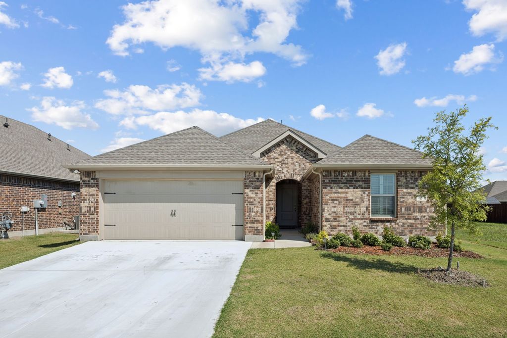 713 Sunglow Way, Lavon, TX 75166