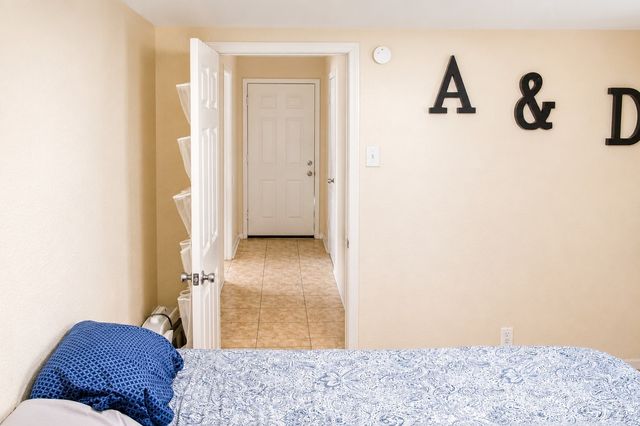 2015 AVON Drive, Denison, TX 75020