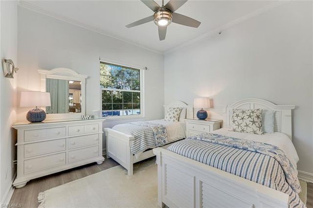 805 Bentwater CIR 104, Naples, FL 34108