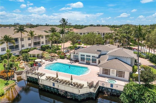 805 Bentwater CIR 104, Naples, FL 34108