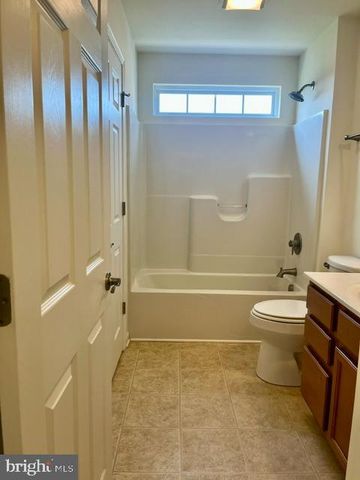 121 ROCK LEDGE CT, Milford, DE 19963