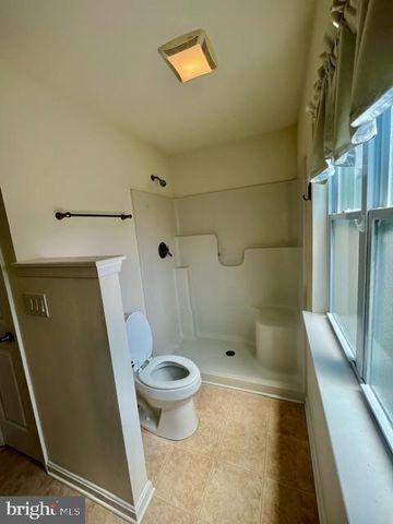 121 ROCK LEDGE CT, Milford, DE 19963