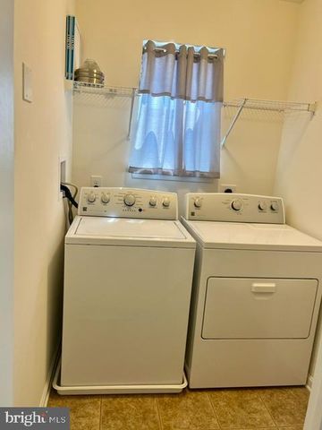 121 ROCK LEDGE CT, Milford, DE 19963