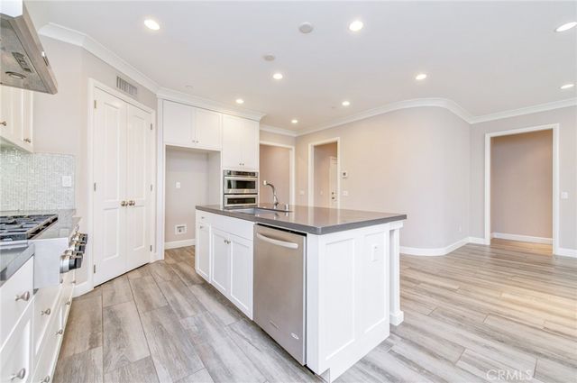 115 Mustang, Irvine, CA 92602