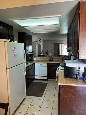 14934 Sequoia, Hesperia, CA 92345