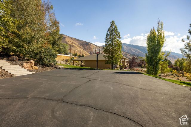 2960 N RIDGE VIEW DR, North Logan, UT 84341