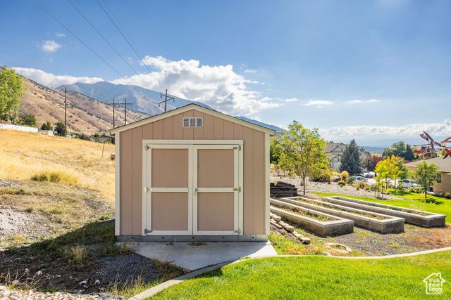 2960 N RIDGE VIEW DR, North Logan, UT 84341