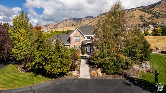 2960 N RIDGE VIEW DR, North Logan, UT 84341