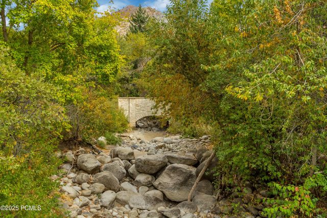13322 N Grove Drive, Alpine, UT 84004