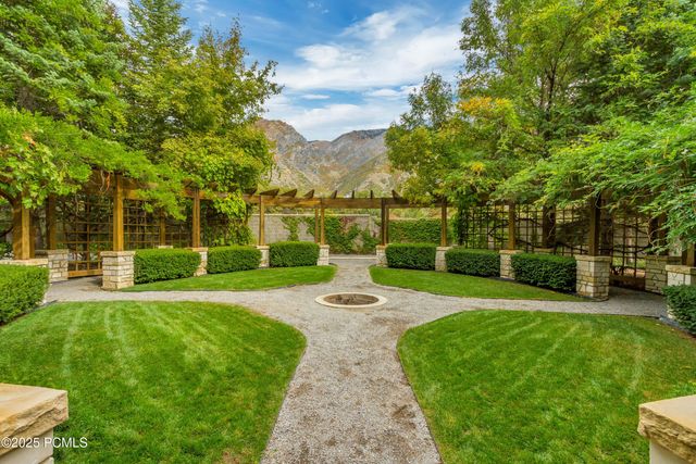 13322 N Grove Drive, Alpine, UT 84004