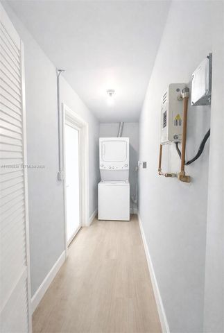 2530 NW 152nd St, Miami Gardens, FL 33054