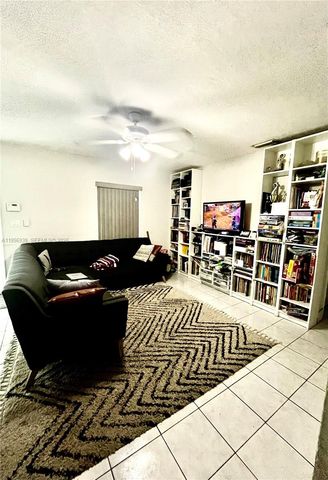 2530 NW 152nd St, Miami Gardens, FL 33054