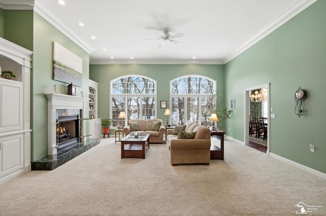 3158 Deer Creek Drive, Lambertville, MI 48144