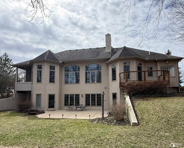 3158 Deer Creek Drive, Lambertville, MI 48144