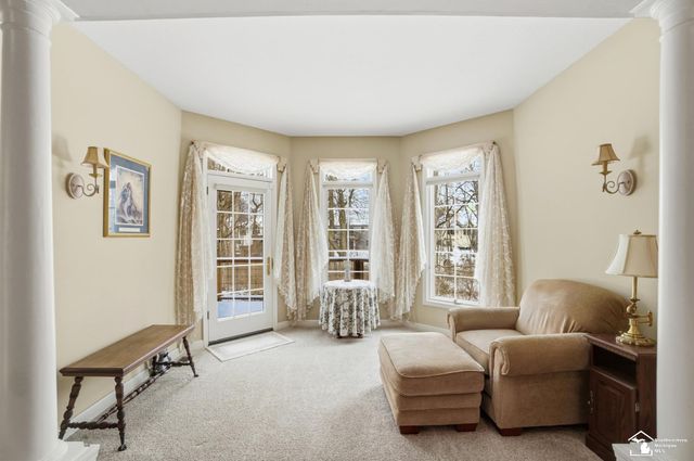 3158 Deer Creek Drive, Lambertville, MI 48144