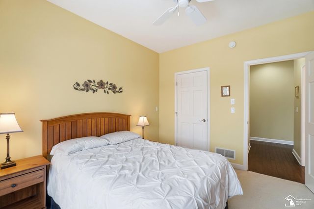 3158 Deer Creek Drive, Lambertville, MI 48144