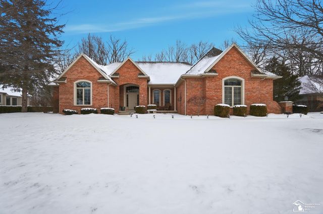 3158 Deer Creek Drive, Lambertville, MI 48144