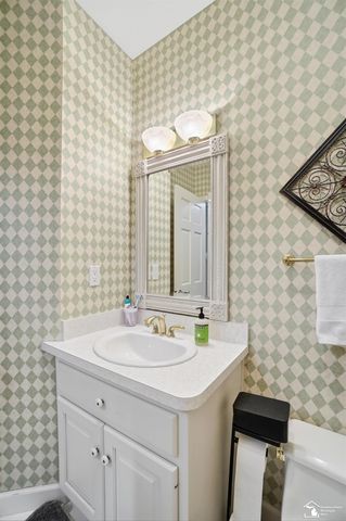 3158 Deer Creek Drive, Lambertville, MI 48144