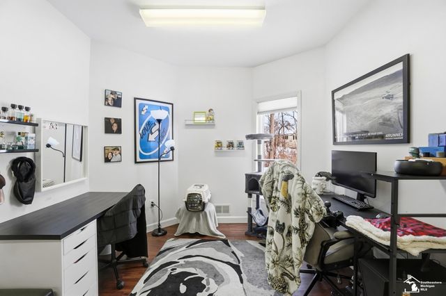 3158 Deer Creek Drive, Lambertville, MI 48144