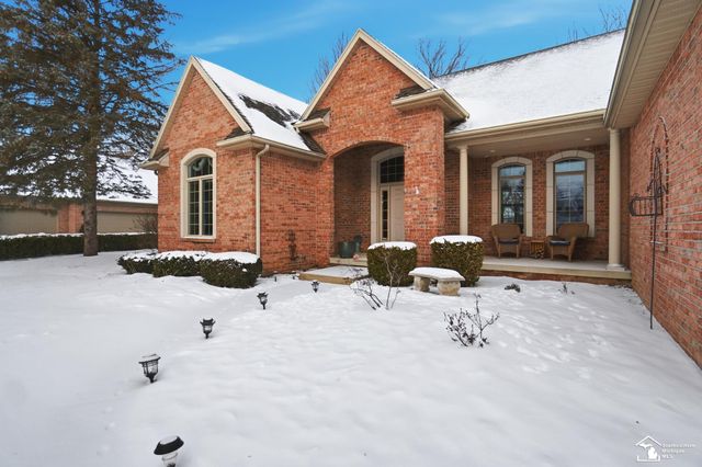 3158 Deer Creek Drive, Lambertville, MI 48144